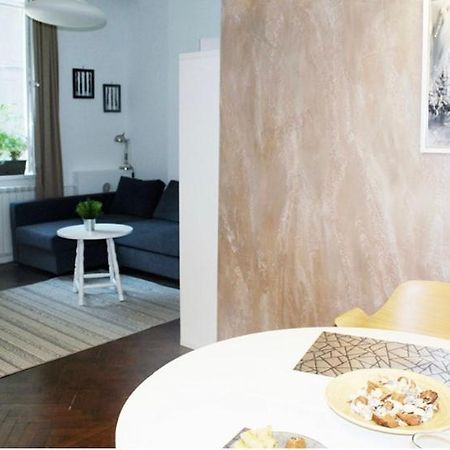 Elegant Apartment In The Center Of София Экстерьер фото